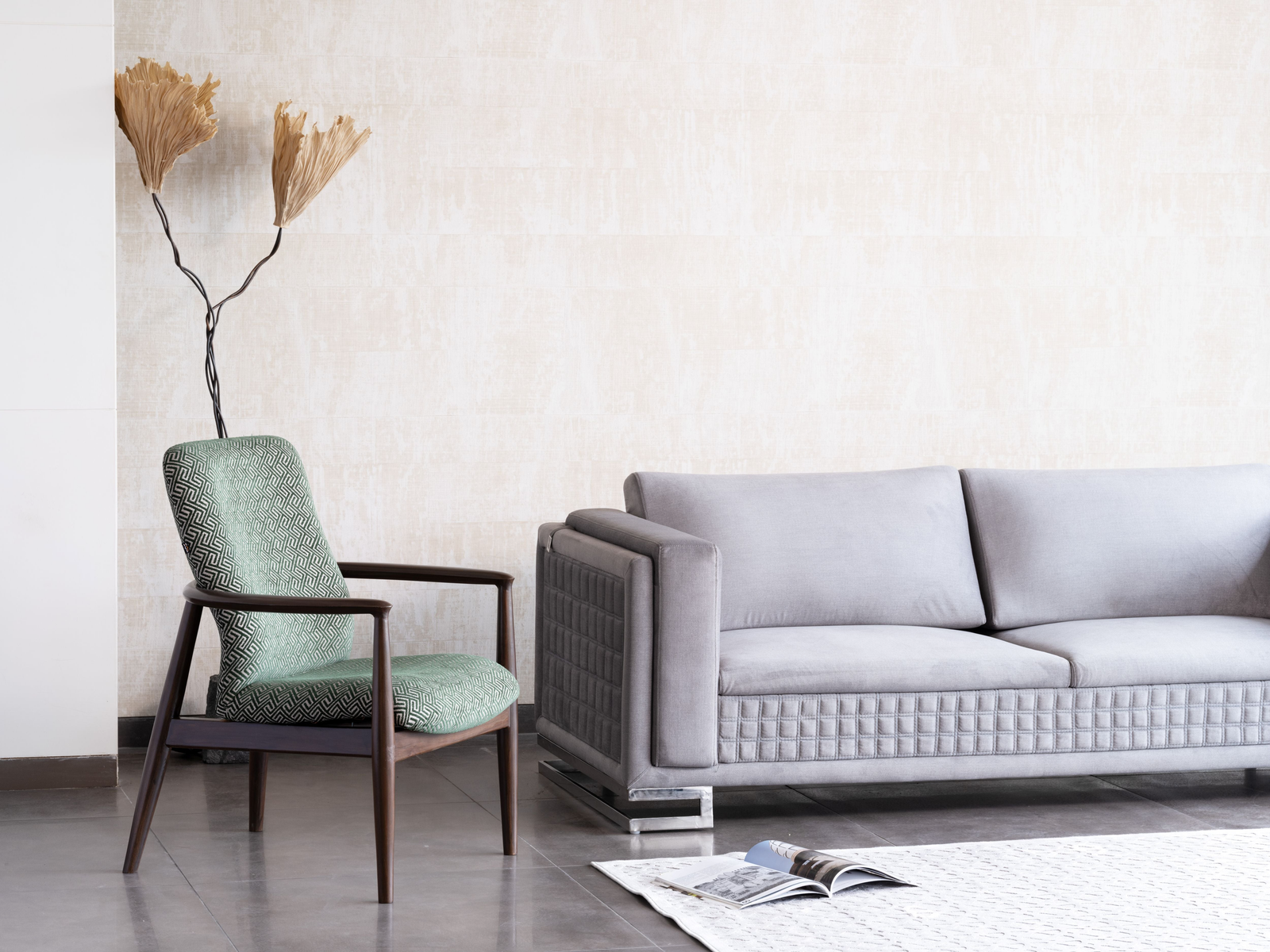 HOF Geno Sofa