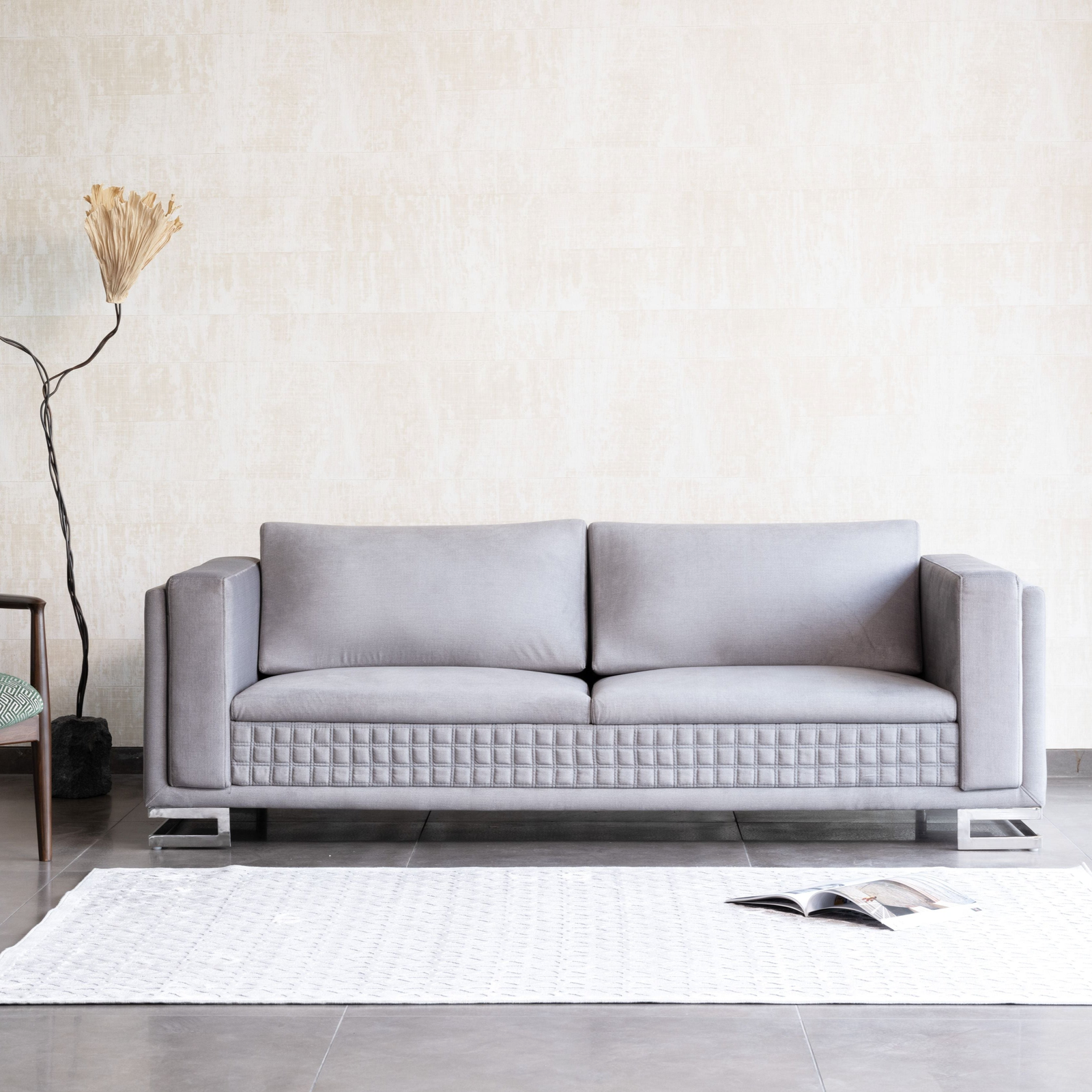 HOF Geno Sofa